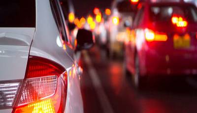 بررسی علل روشن نشدن چراغ ترمز خودرو