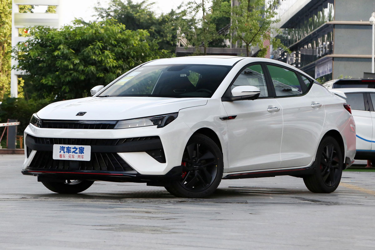 اعلام قیمت و زمان عرضه خودرو KMC J7