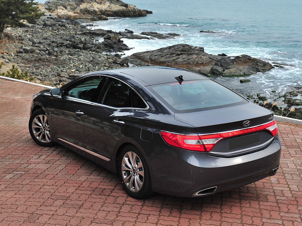 نرخ حق بیمه شخص ثالث خودروهای 6 سیلندر در سال 1400