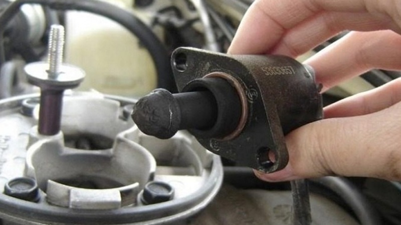 نشانه‌های خرابی استپر خودرو چیست؟