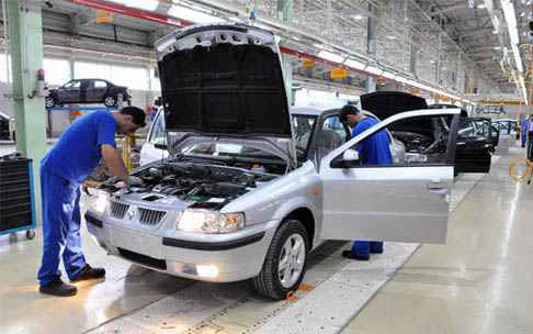 درخواست وزیر کار برای فروش 46 درصد سهام ایران خودرو